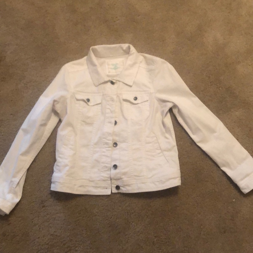 White jean jacket!
